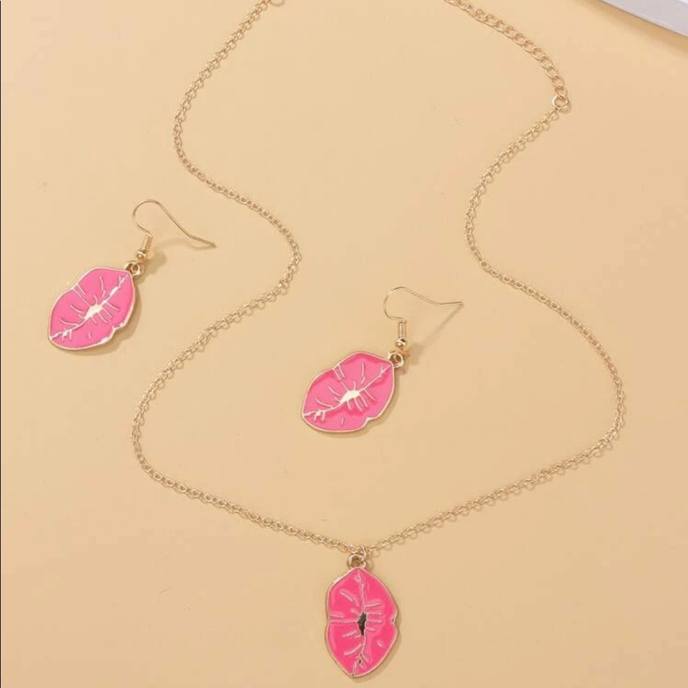 Pink earrings - Picture 3 of 8